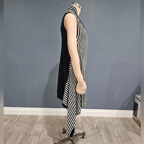 BCBG MAXAZRIA Women Sleeveless Black White Striped Open Duster Knit Cardigan M - Picture 5 of 8